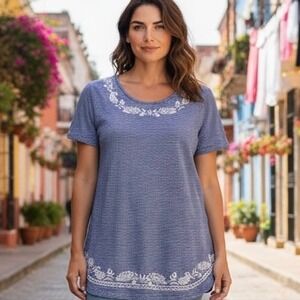 Blue Striped Embroidered Tunic Top Womens Size Medium Short‎ Sleeve Classic